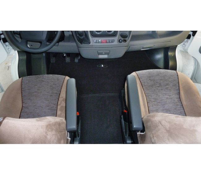 Dywanik do kabiny / mata pod nogi Mercedes Sprinter / VW LT, Crafter - Carbest OUTLET